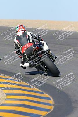 media/Nov-06-2022-SoCal Trackdays (Sun) [[208d2ccc26]]/Turn 10 Backside (1030am)/